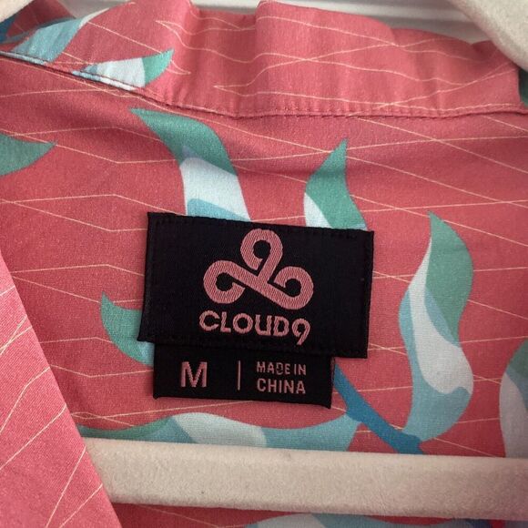 Cloud9 Button Up Shirt Casual Short Sleeve Size Medium Pink Vacation Travel - Picture 2 of 7